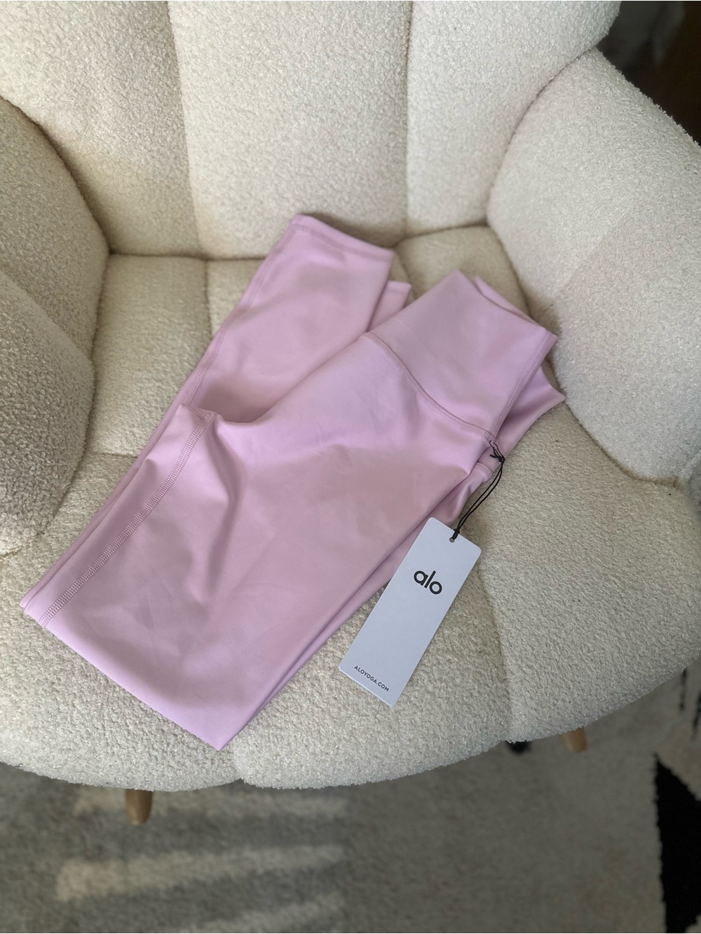 ALO Yoga High-Waist Airlift leggings Sweet Pink NWT